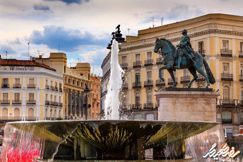 میدان پورتا دل سول (Puerta del Sol)- سفری دیگر