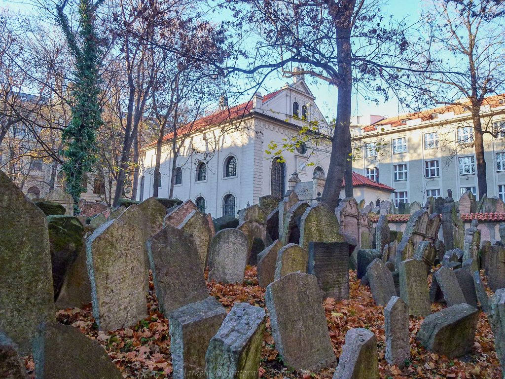 قبرستان قدیمی یهودیان | سفری دیگر