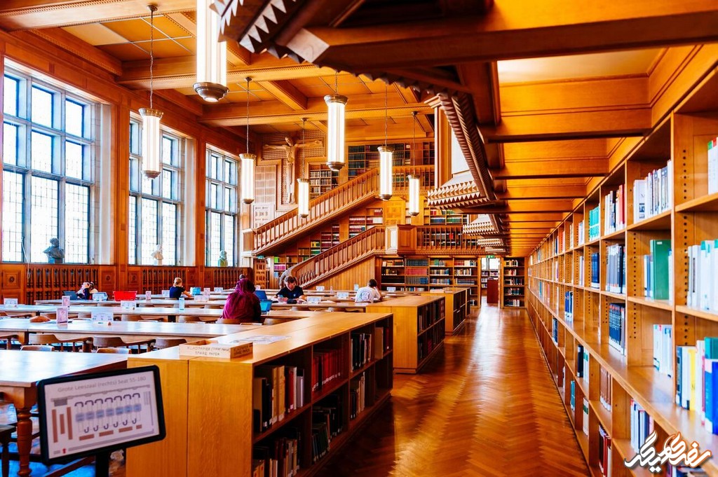 کتابخانه دانشگاه از دیدنی های لوون | سفری دیگر