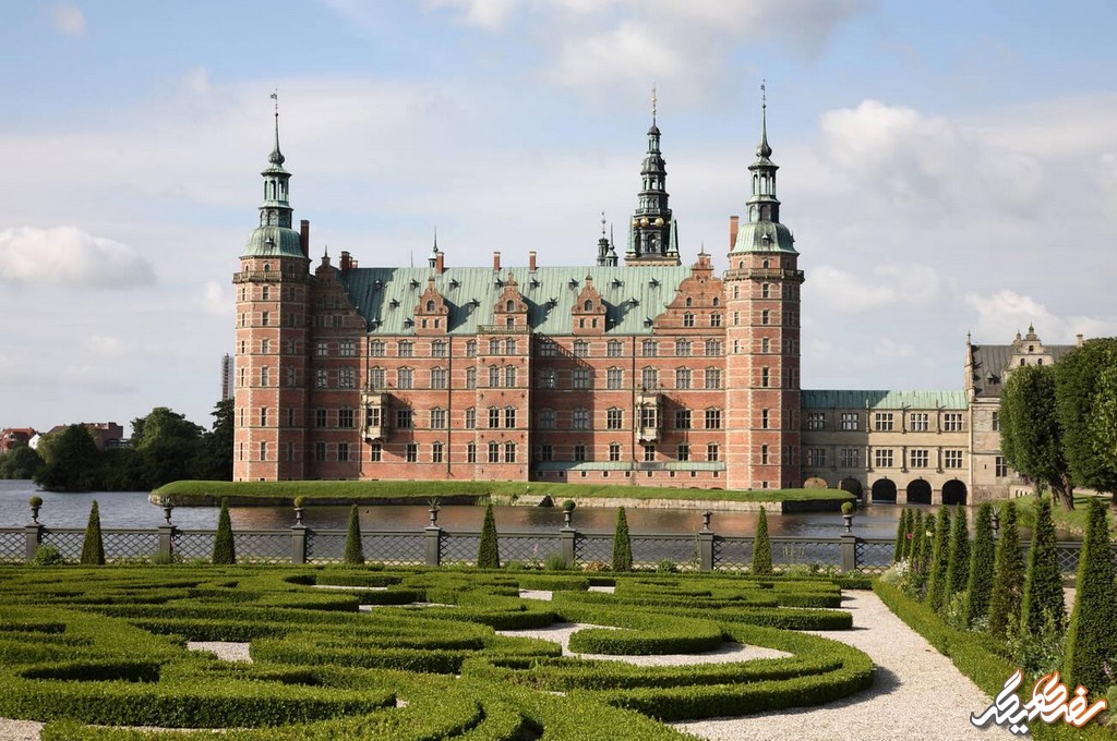 قلعه فردریکسبورگ از دیدنی های کپنهاگ | سفری دیگر