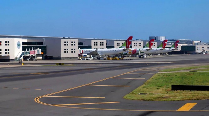 فرودگاه لیسبون - معروف به فرودگاه هومبرتو دلگادو