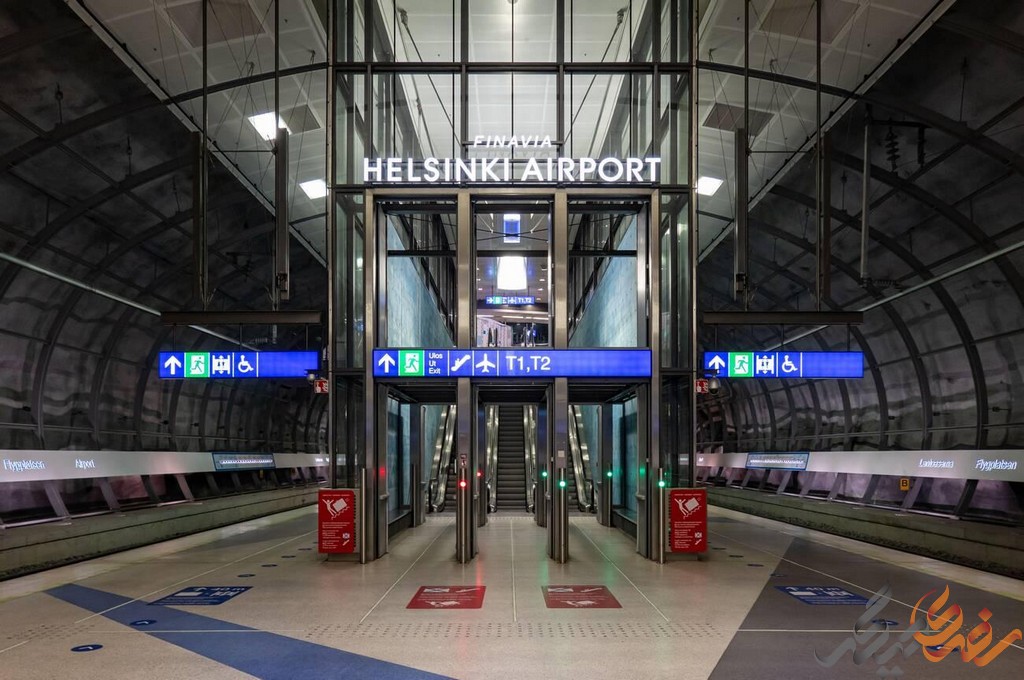 فرودگاه هلسینکی - وانتا (Helsinki-Vantaa) که با نام مستعار فرودگاه هلسینکی شناخته می‌شود، نه تنها به خاطر قرارگیری استراتژیک خود میان اروپا، آسیا و آمریکای شمالی به یکی از مهمترین مراکز ترانزیت هوایی بدل شده است، بلکه با ارائه خدماتی درجه‌یک و تجربه‌ای بی‌نظیر، میزبان مسافرانی از سراسر جهان است.