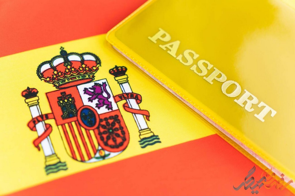 برای اثبات تمکن مالی برای ویزای اسپانیا، مدارکی نظیر گواهی بانکی، فیش‌های حقوقی، اظهارنامه مالیاتی، مدارک سرمایه‌گذاری و یا پشتیبانی مالی از طرف ضامن داخل اسپانیا می‌توانند ارائه شوند.