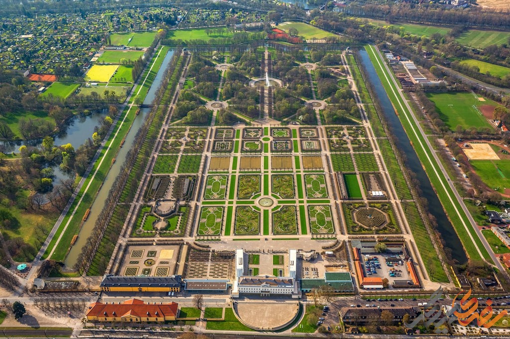 باغ هرنهاوزن هانوفر، این باغ دیدنی و تاریخی که در قلب شهر هانوفر در کشور آلمان جای گرفته، داستان‌ها و رازهای بی‌شماری را در دل خود پنهان کرده است که جان می‌بخشند به روح هر بیننده‌ای.