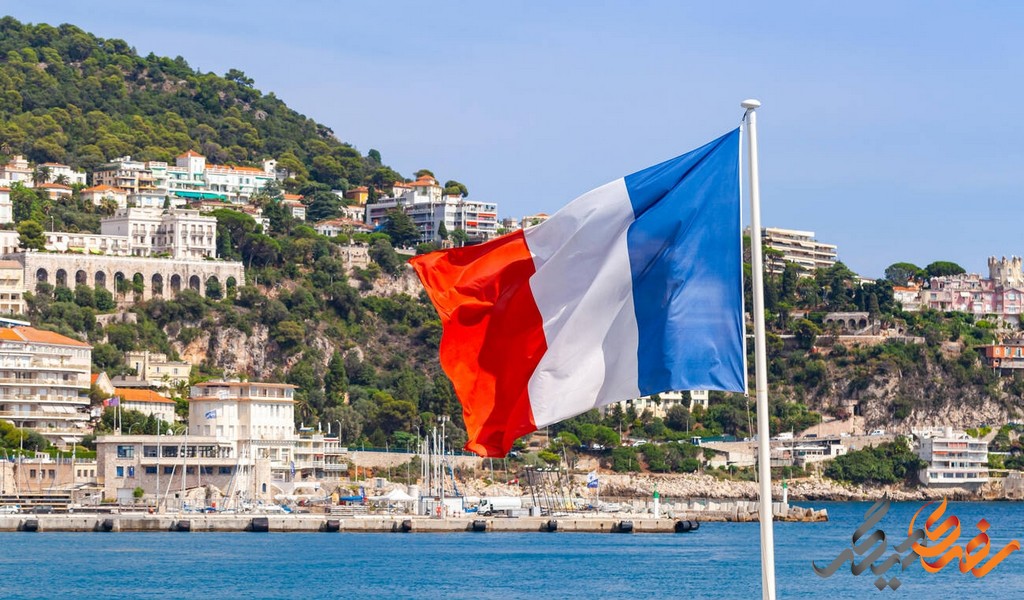 شما با ویزای فرانسه می توانید به کشورهای دیگری از جمله انگلستان، ایرلند، بلغارستان، رومانی، کرواسی و قبرس سفر کنید.