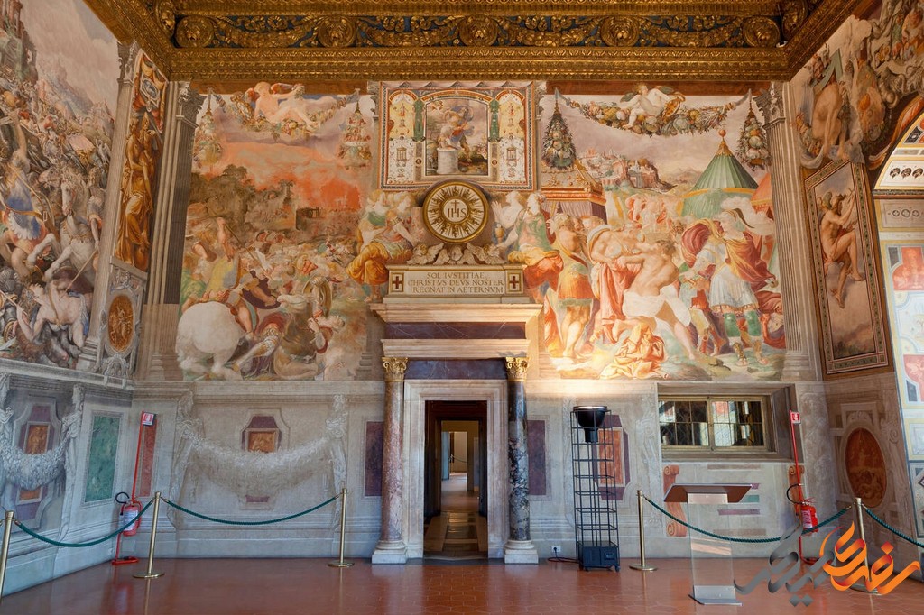 این کاخ با معماری خاص و زیبای خود یکی از شاهکارهای هنر رنسانس به شمار می‌رود.