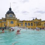 حمام آب گرم سیچینی، که با عمارت بزرگ و تاریخی خود، یکی از بزرگترین و معروف‌ترین حمام های آب گرم در اروپا است