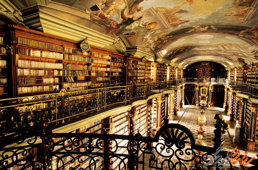 کتابخانه کلمنتیوم پراگ یکی از مهم‌ترین کتابخانه‌های تاریخی در جهان است که در دل شهر پراگ، پایتخت جمهوری چک، واقع شده است.