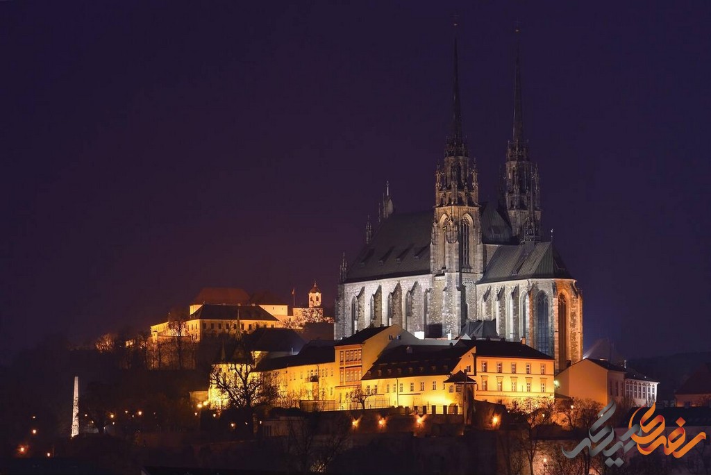 کلیسای جامع سنت پیتر و پل برنو، یکی از مهم‌ترین و زیباترین آثار تاریخی شهر برنو، جمهوری چک است.