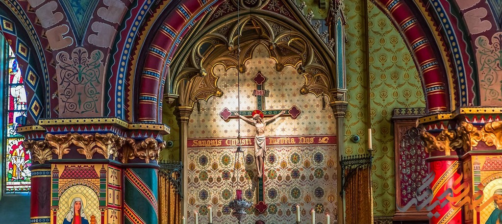 کلیسای خون مقدس در بروژ، یکی از شاهکارهای معماری در این شهر تاریخی بلژیک است. 