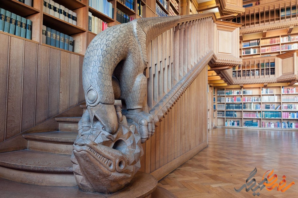 کتابخانه دانشگاه لوون به عنوان یکی از مهمترین مراکز علمی و آموزشی در اروپا شناخته می شود که نقش مهمی در توسعه دانش و پژوهش دارد.