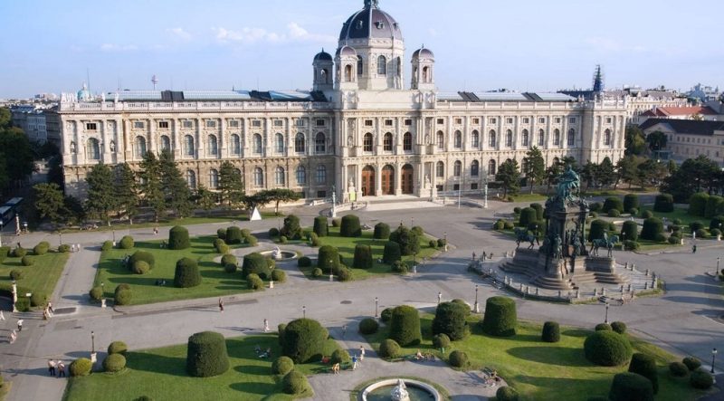 قصر هوفبرگ : ترکیبی از زیبایی ، تاریخ و معماری