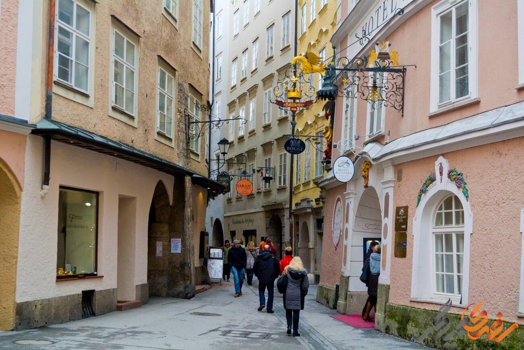 سالزبورگ همچنین میزبان جشنواره‌‌ها و رویدادهای فرهنگی متعددی است که طیف وسیعی از هنر و فرهنگ این شهر را به نمایش می‌گذارند