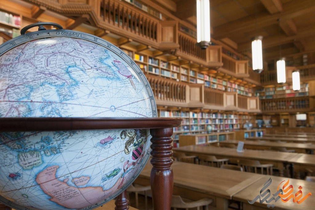 کتابخانه دانشگاه لوون دارای مجموعه ای بی نظیر از منابع علمی است که شامل بیش از دو میلیون جلد کتاب، مجلات، اسناد تاریخی و پایان نامه های دانشجویی می شود.