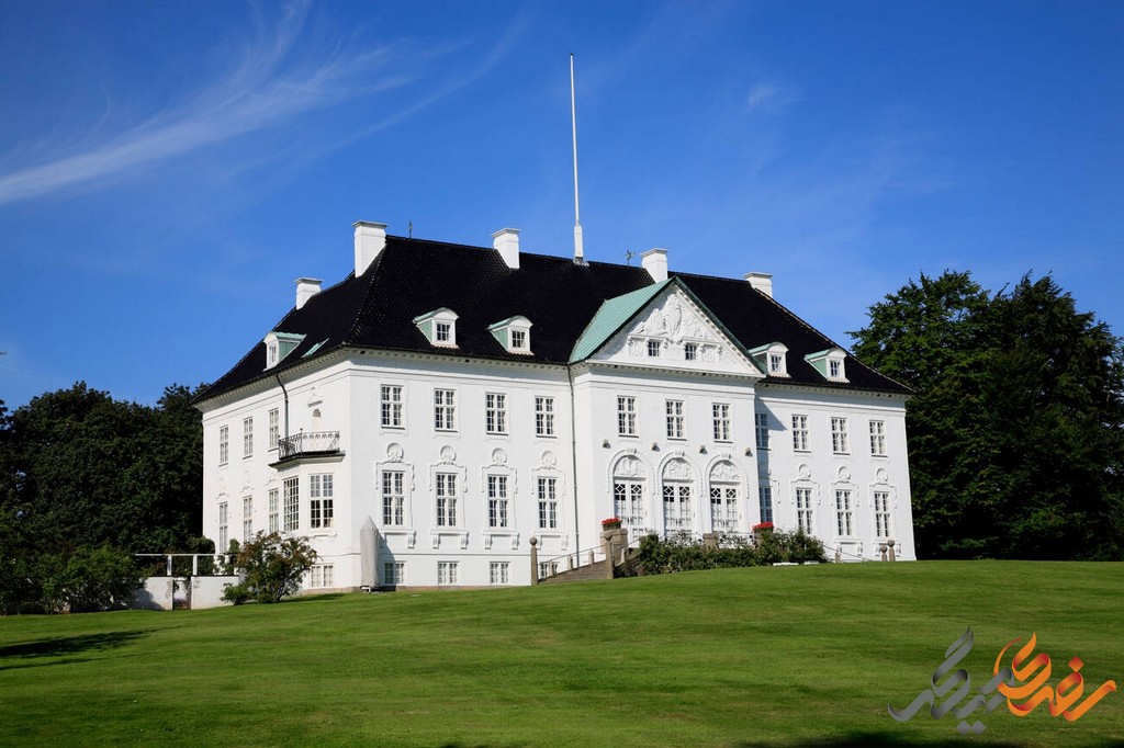 کاخ مارسلیسبورگ، یکی از جاذبه‌های مشهور و باشکوه در شهر آرهوس دانمارک است. 