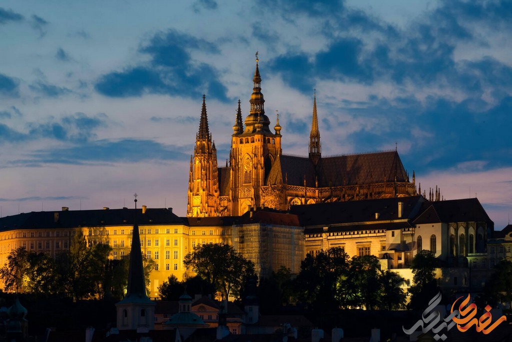 قلعه پراگ از جمله مکان‌های جذاب و از دیدنی های شهر پراگ در کشور جمهوری چک است.