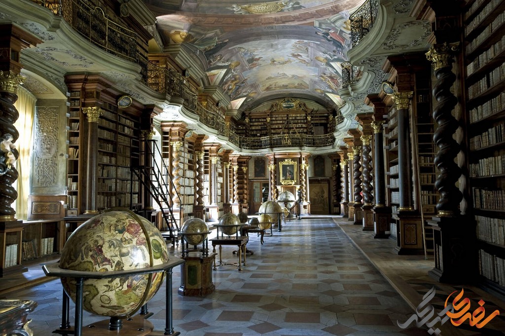 کتابخانه کلمنتیوم پراگ یکی از مهم‌ترین کتابخانه‌های تاریخی در جهان است که در دل شهر پراگ، پایتخت جمهوری چک، واقع شده است.